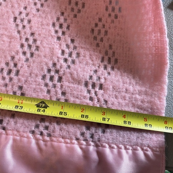 Vintage St Michael Satin Trim Pink Acrylic Blanket Made in UK Full Size 90x89 - Picture 10 of 16